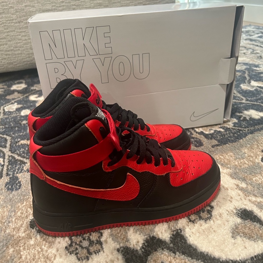 Custom Air Force 1 Nikes